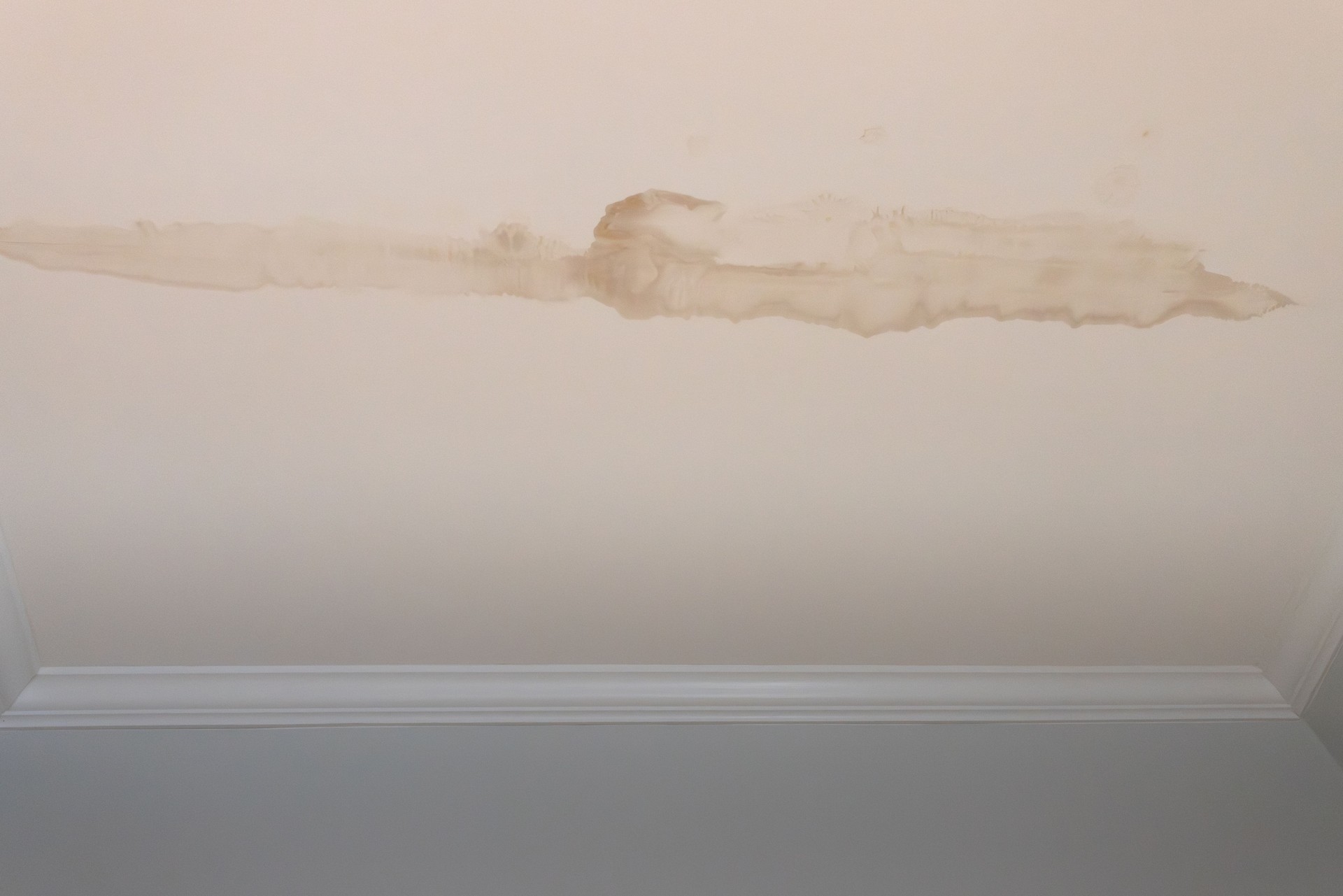 Stained Ceiling - Water Leak - Water Stain Drywall